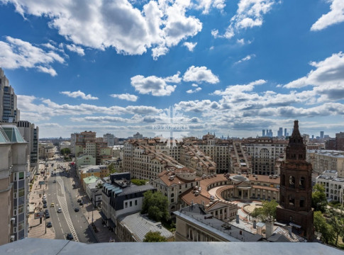 Долгоруковская улица, 6
