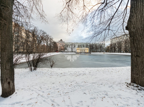 Малая Бронная улица, 36